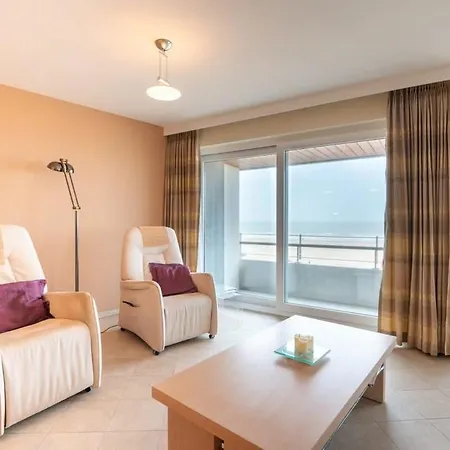 Marvelous With A Stunning View And Garage شقة *