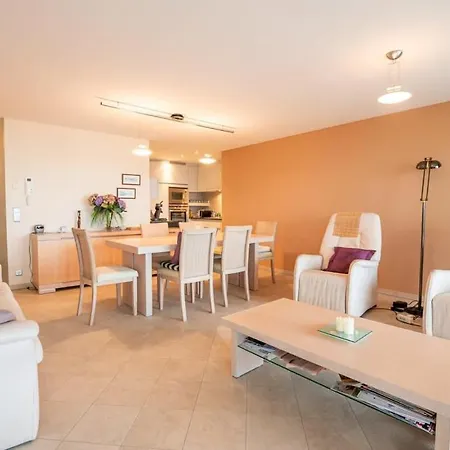 Apartamento Marvelous With A Stunning View And Garage