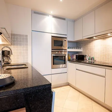 Marvelous With A Stunning View And Garage *