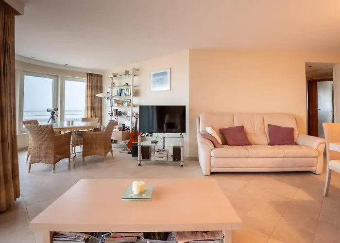 Marvelous With A Stunning View And Garage Апартаменты