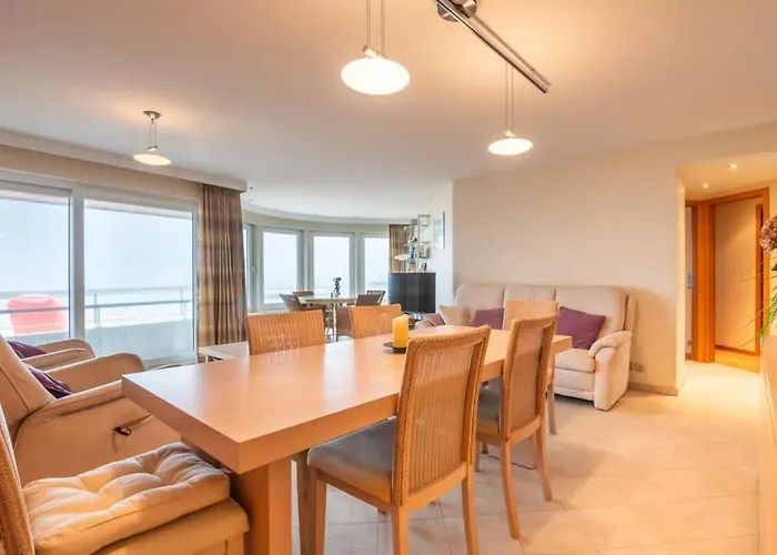 Marvelous With A Stunning View And Garage *