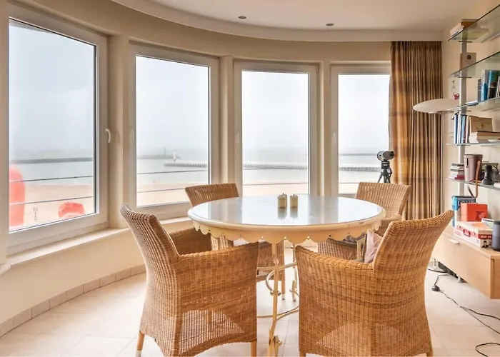 Marvelous With A Stunning View And Garage Апартаменты