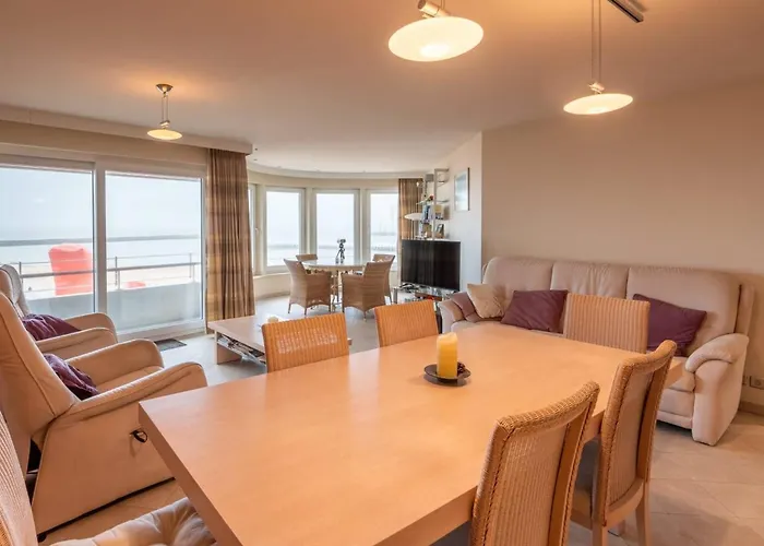 Marvelous With A Stunning View And Garage *